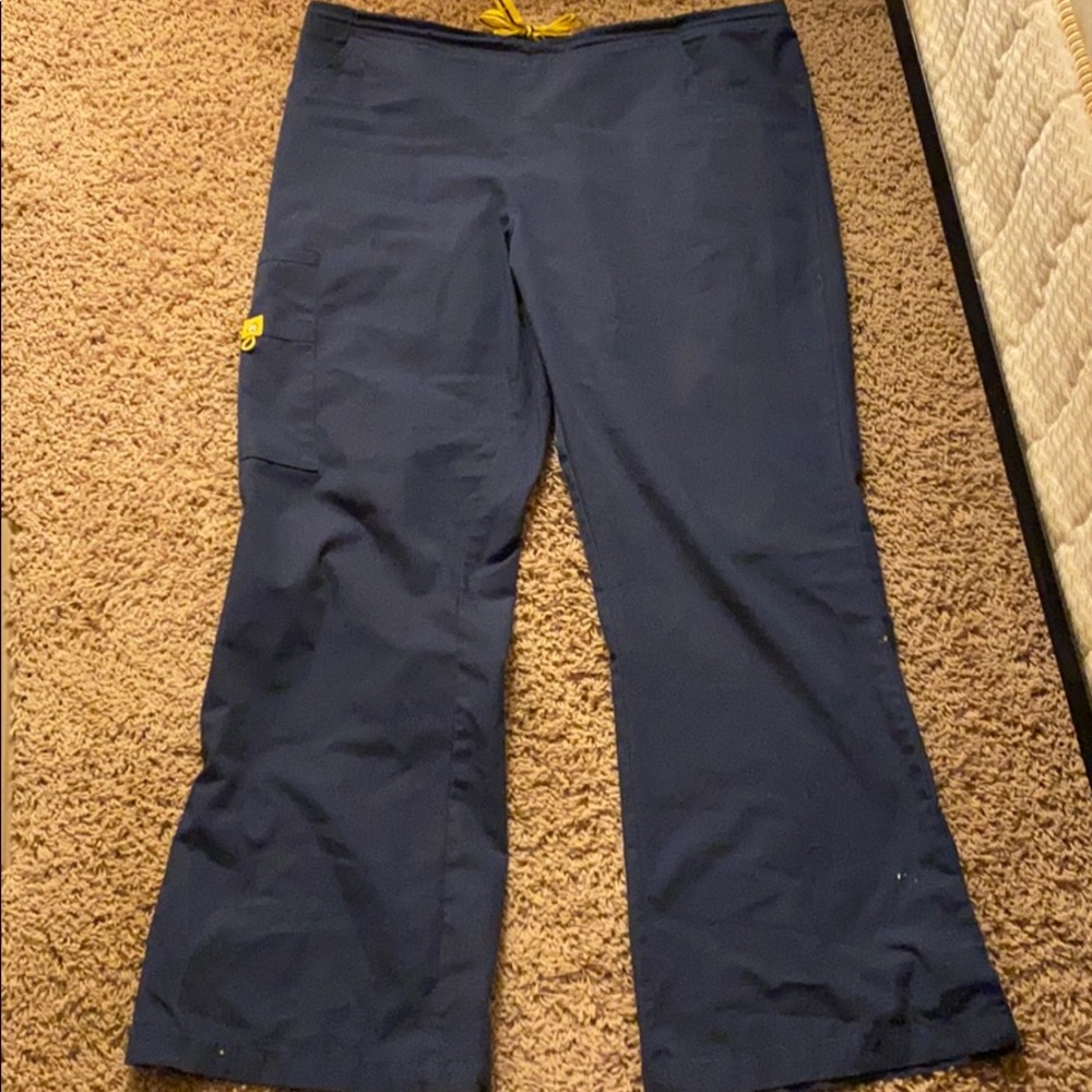 Petite bootcut scrub pants
